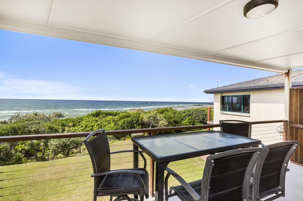 On The Beach At Hastings Point Bagian luar foto