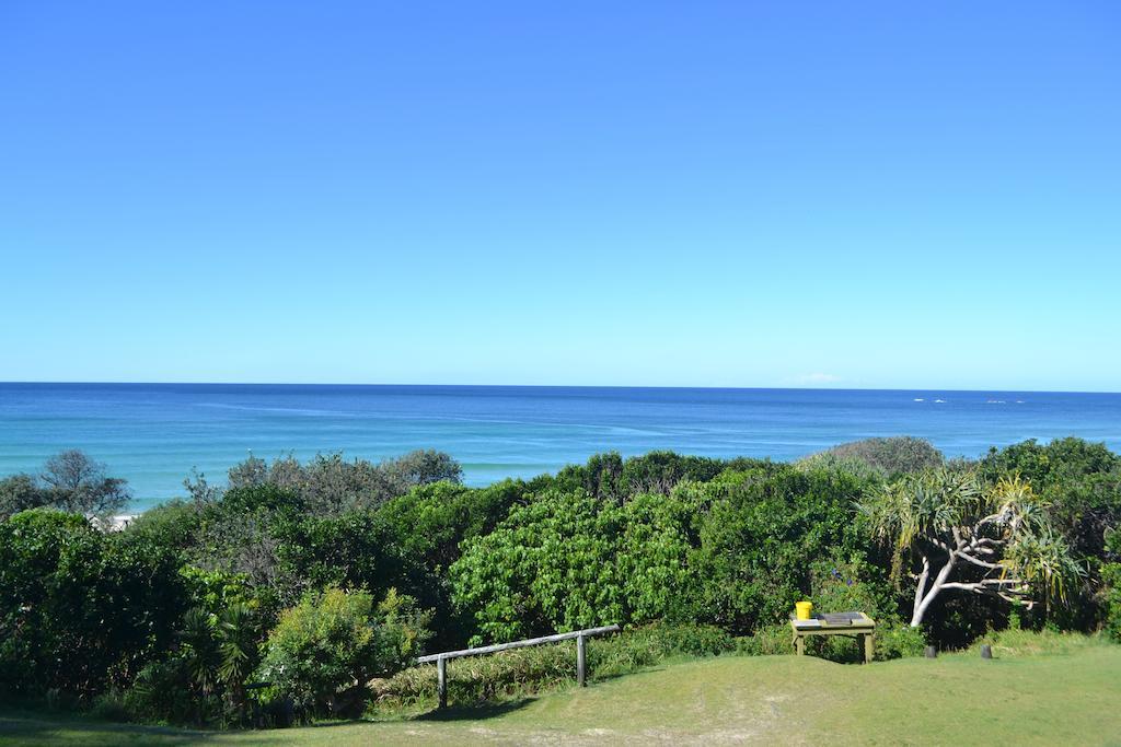 On The Beach At Hastings Point Bagian luar foto